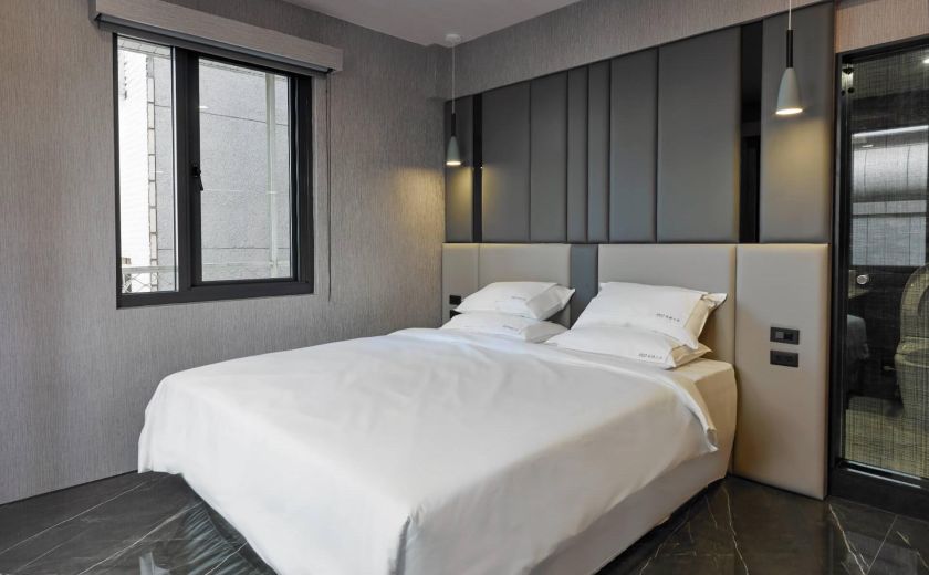 Stargazing Double Room (1 King-size Bed or 2 Single Beds)